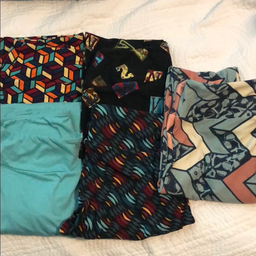 Bundle of Lularoe OS leggings